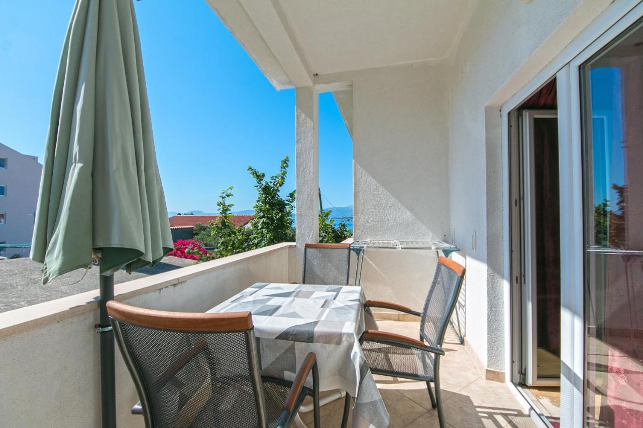 Apartments By The Sea Zivogosce - Blato, Makarska - 1057 Blato  Экстерьер фото