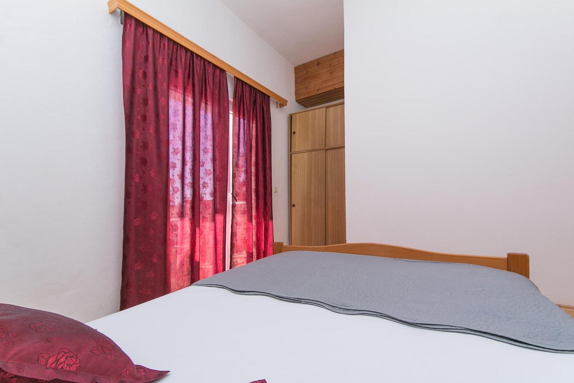 Apartments By The Sea Zivogosce - Blato, Makarska - 1057 Blato  Номер фото
